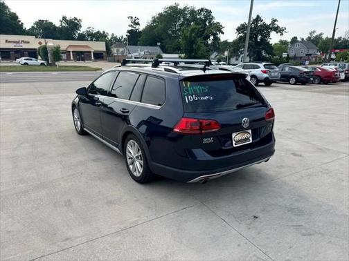 2017 Volkswagen Golf Alltrack TSI S