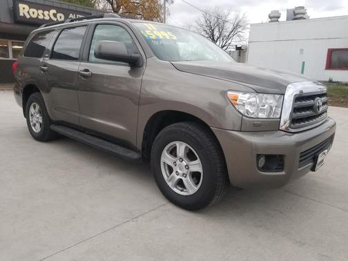 2011 Toyota Sequoia SR5