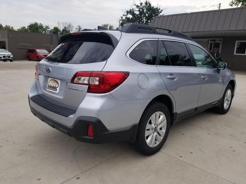 2018 Subaru Outback 2.5i Premium