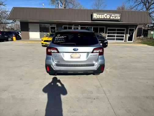 2018 Subaru Outback 2.5i Premium