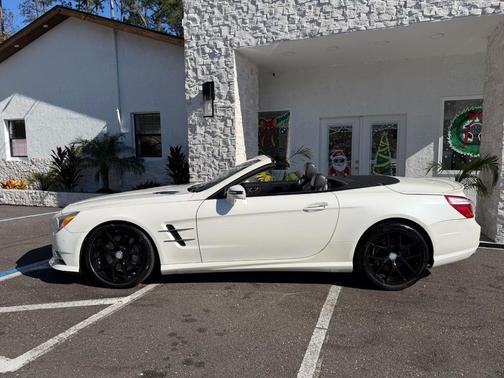 2013 Mercedes-Benz SL-Class 2dr Roadster SL 550
