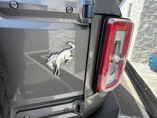 Gray 2024 Ford Bronco Outer Banks 4 Door 4x4