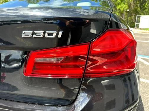 2017 BMW 530 530i Sedan