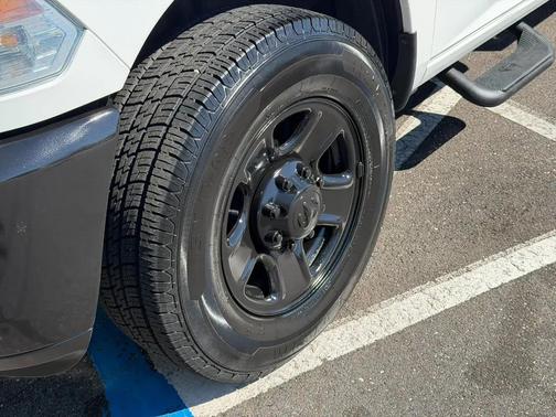 2015 RAM 2500 2WD Reg Cab 140.5'' Tradesman