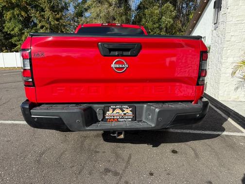 2022 Nissan Frontier S