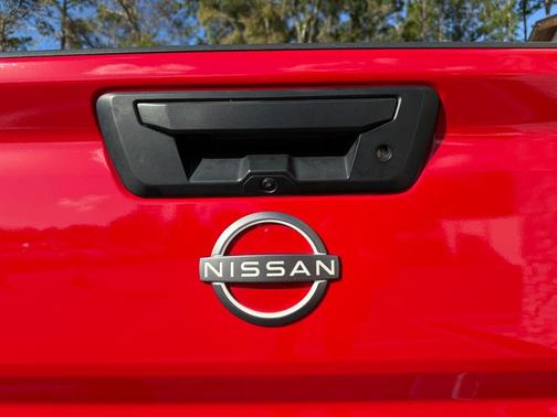 2022 Nissan Frontier S