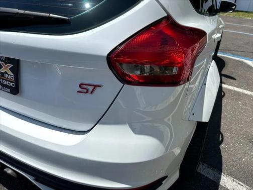 2018 Ford Focus ST ST