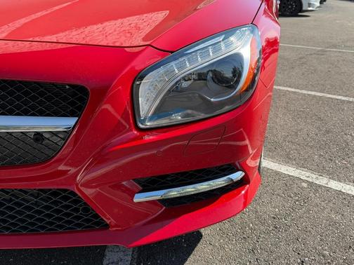 2015 Mercedes-Benz SL-Class 2dr Roadster SL 550