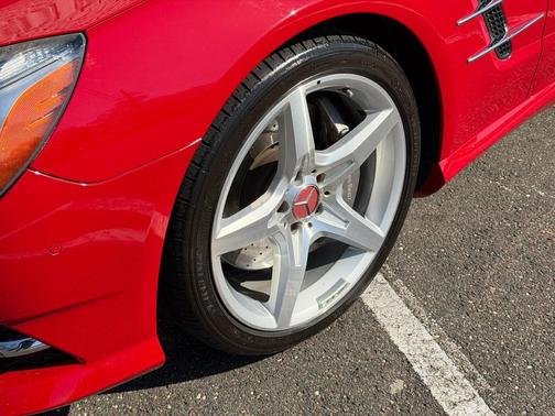 2015 Mercedes-Benz SL-Class 2dr Roadster SL 550