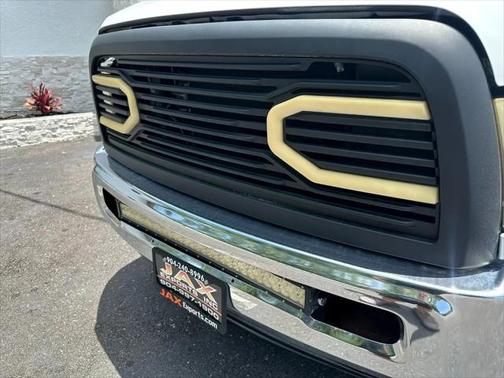 2014 RAM 2500 4WD Crew Cab 149'' Tradesman
