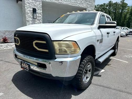 2014 RAM 2500 4WD Crew Cab 149'' Tradesman