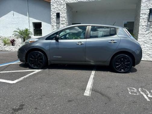 2015 Nissan Leaf 4dr HB S