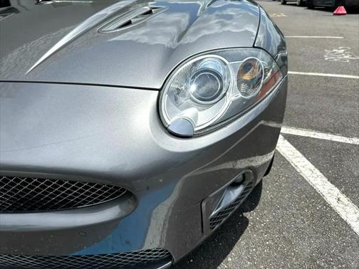 2009 Jaguar XKR Base