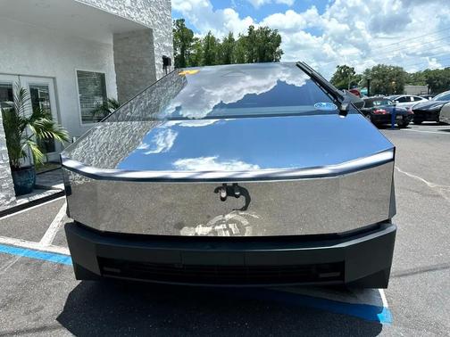 2024 Tesla Cybertruck AWD