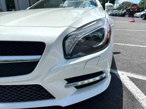 2014 Mercedes-Benz SL-Class 2dr Roadster SL 550