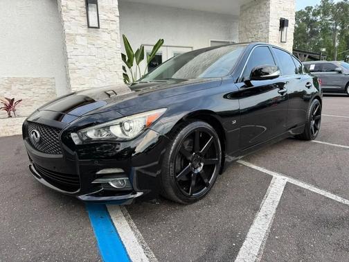 Black 2014 INFINITI Q50 Premium