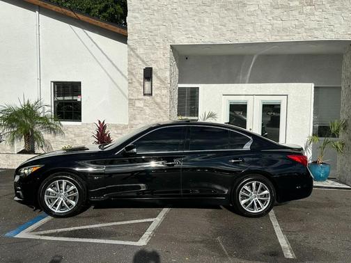2015 INFINITI Q50 Premium