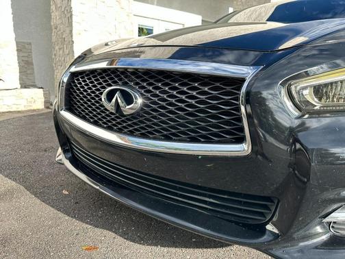 2015 INFINITI Q50 Premium