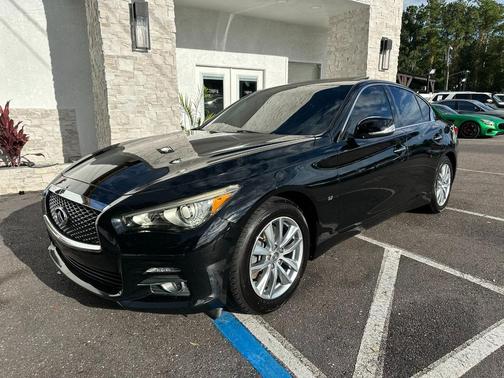 2015 INFINITI Q50 Premium