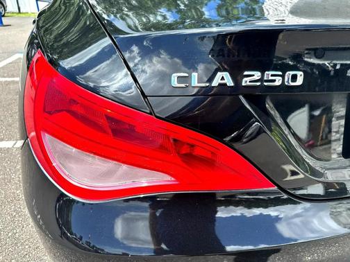 2015 Mercedes-Benz CLA-Class Base
