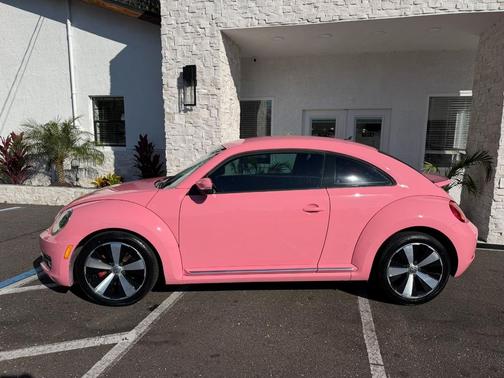 2012 Volkswagen Beetle Base