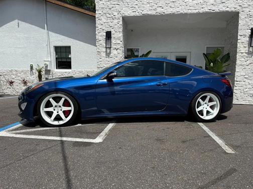 Blue 2015 Hyundai Genesis Coupe 3.8 Ultimate
