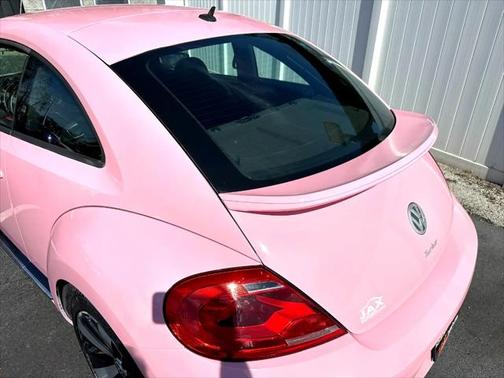 2012 Volkswagen Beetle Base