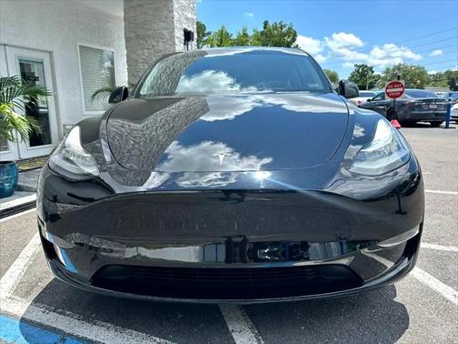 2022 Tesla Model Y Long Range AWD
