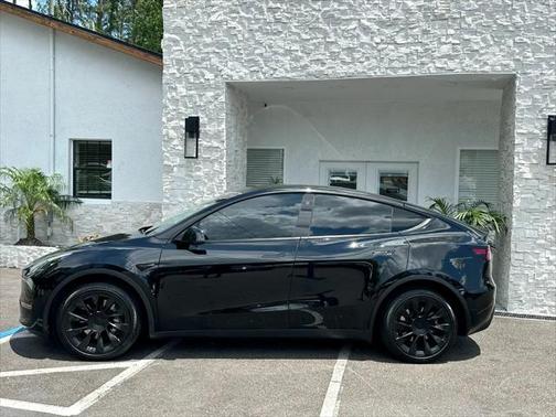 2022 Tesla Model Y Long Range AWD