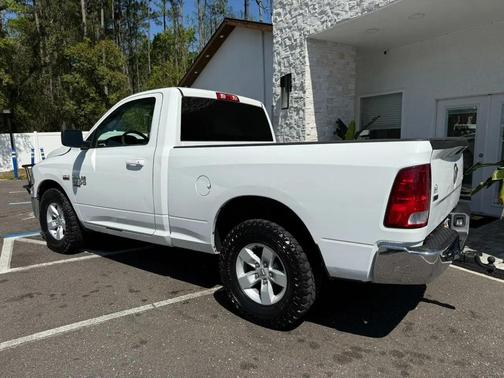 2019 RAM 1500 SLT