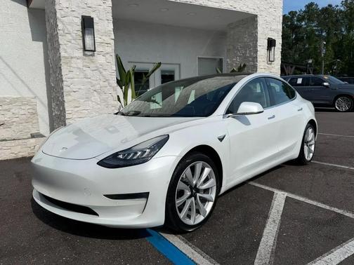 White 2019 Tesla Model 3 Mid Range