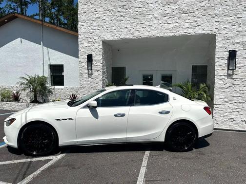 2016 Maserati Ghibli Base