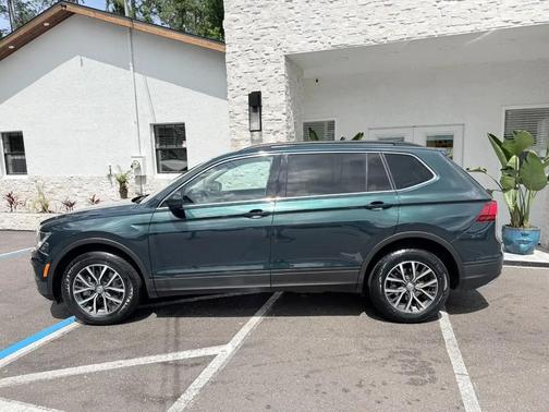 Dark Green 2019 Volkswagen Tiguan 2.0T SE