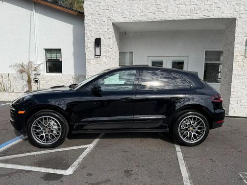 2016 Porsche Macan AWD 4dr S