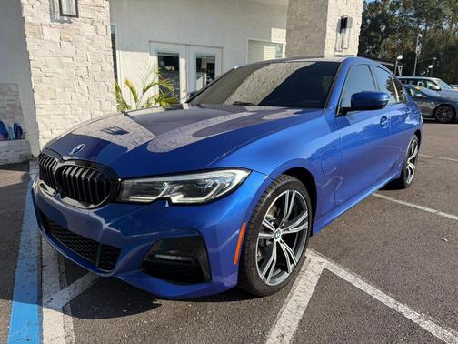 2021 BMW 330e Base