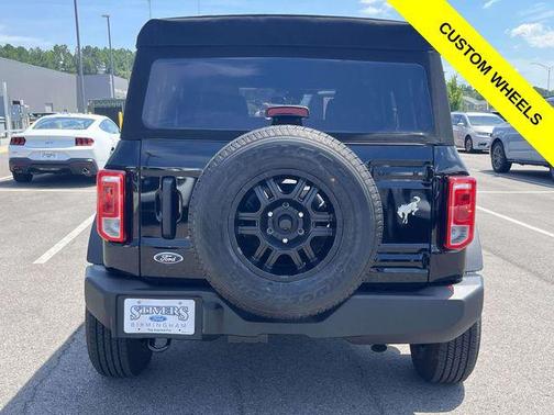 Shadow Black 2025 Ford Bronco Base