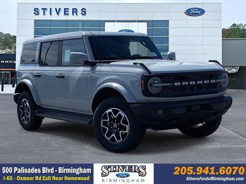 2026 Ford Bronco Outer Banks
