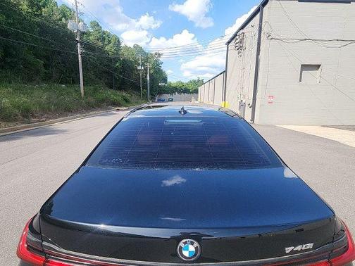 Black Sapphire Metallic 2021 BMW 740 740i