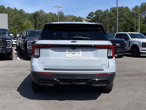 Space White Metallic 2026 Ford Explorer ST-Line