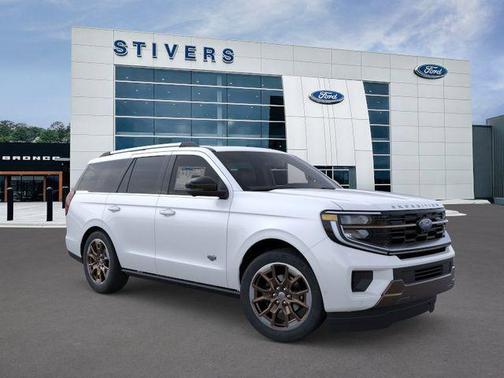 Star White Metallic Tri-Coat 2026 Ford Expedition King Ranch