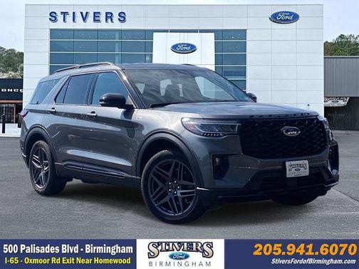 2025 Ford Explorer ST-Line