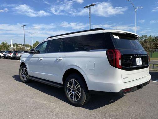 2025 Ford Expedition Max Active 4x4