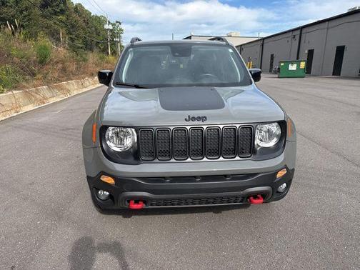 2023 Jeep Renegade Trailhawk