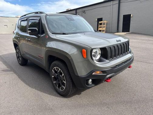 2023 Jeep Renegade Trailhawk