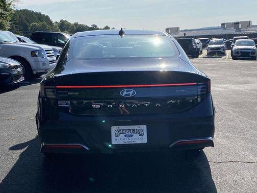 2025 Hyundai SONATA SE