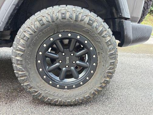 Granite Crystal Metallic Clearcoat 2020 Jeep Wrangler Willys 4x4