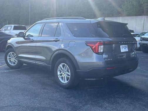 Gray Metallic 2026 Ford Explorer Active