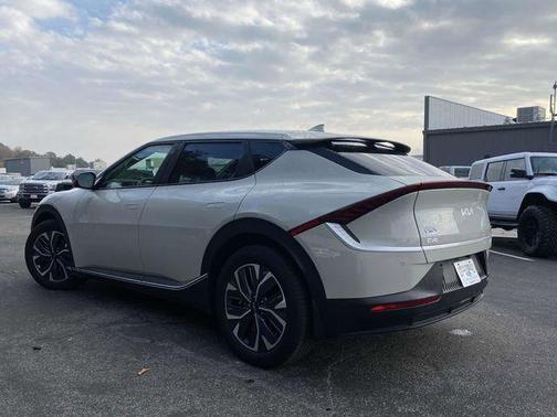 2024 Kia EV6 Light Long Range