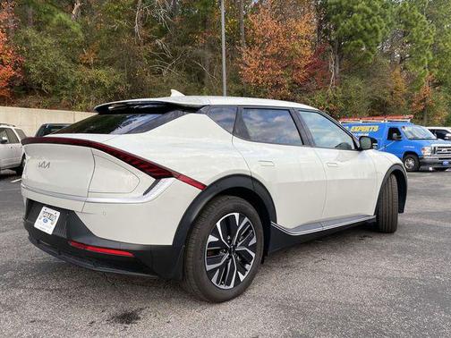 2024 Kia EV6 Light Long Range