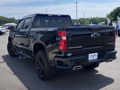 2022 Chevrolet Silverado 1500 Custom Trail Boss